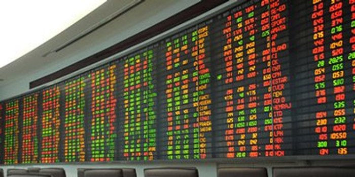 开盘：三大指数涨跌不一 贵金属板块涨幅居前
